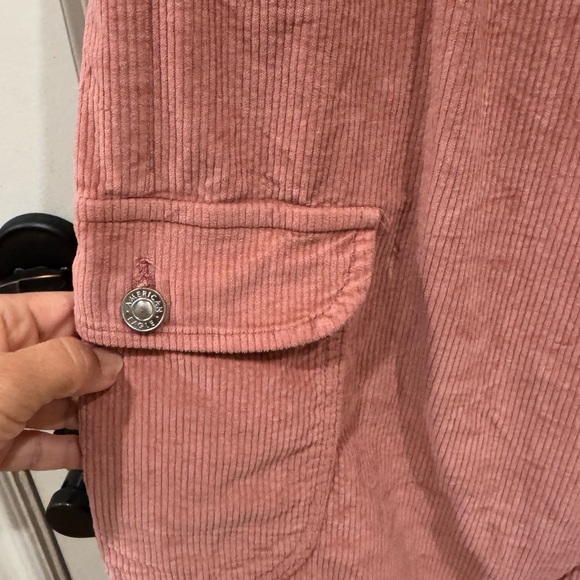 BNWT American Eagle Outfitters Super High Rise Pink Corduroy Wide Leg Cargo sz8 - Picture 5 of 8